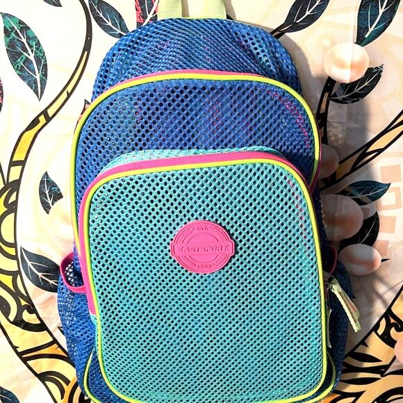 Eastsport Mesh Backpack - Picture 1 of 6